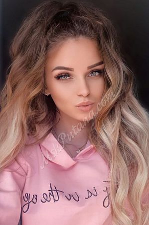 Лена, метро Пролетарская