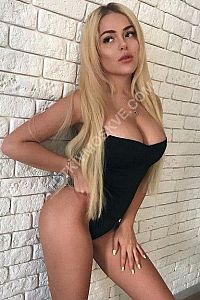 Даша, метро Крылатское